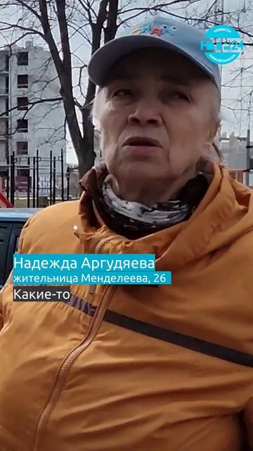 Украсила двор подснежниками