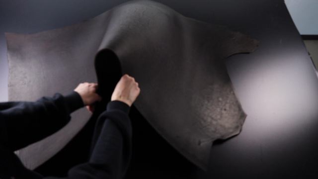 3,6-4,0 полукулат махагон с восковой отделкой WAX 130 дм² (КЛ)