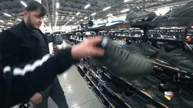 Вячеслав Гаранин/ Шопинг по магазинам