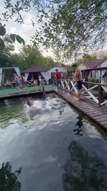 Всех с последним днём лета☀️ ваш КУЛЬТ КИРПИЧА