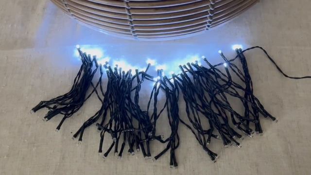 Садовая гирлянда Solar НИТЬ на солнечной батарее, 100 холодных белых LED-огней, 10+0.5 м, DL-1002