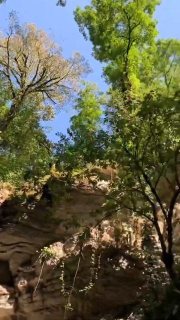 Специальное предложение от ЛЕГКОВУШКА народный автопрокат СОЧИ. УАЗ-Хантер 4х4, со съёмным тентом