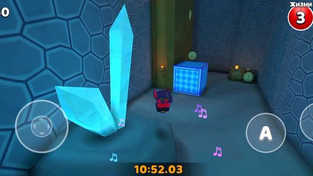 я играю с подругой Евой в Super Bear Adventure