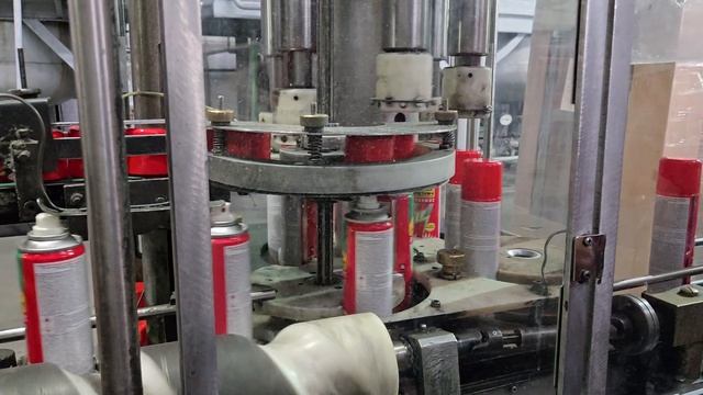 Установка крышки на баллончик