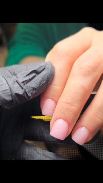 Маникюр с покрытием гель-лак