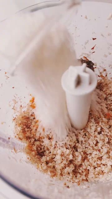 Рецепт шоколадно-апельсиновых финиковых конфет в комментариях