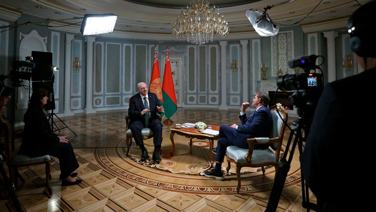 Лукашенко: Ракеты БЫСТРЕЕ закончатся, чем территория России! Иран ЭТО показал!