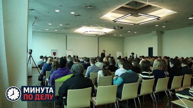 Экономист объяснил колебания рубля на фоне заявлений Минфина