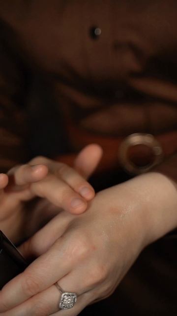 Цитрусовый взрыв для вашей кожи 🍊
«АпельсинЭнергия» — заряд бодрости, который можно потрогать!