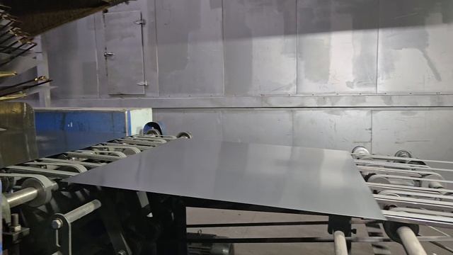 Заводской конвейер