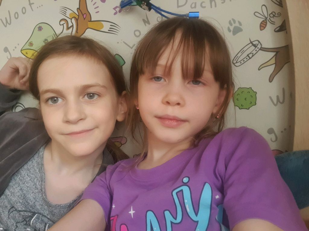 Юля и Наташа