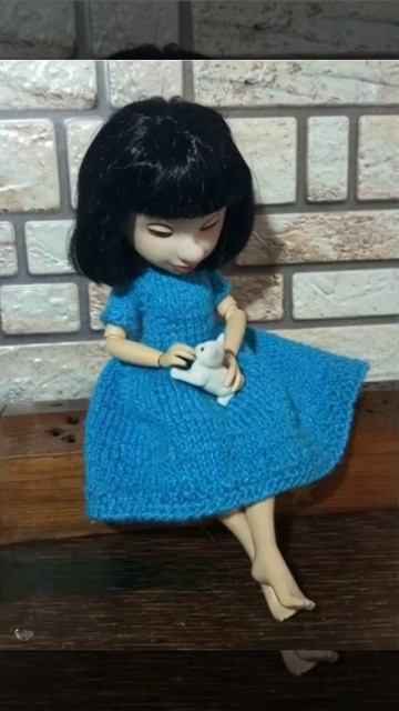 Эмма с котёнком