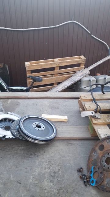 установка 1jz на тойота лит айс вместо 2с продолжается