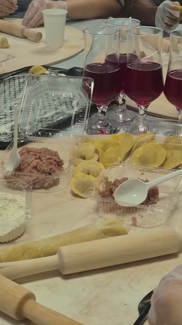 Любимое русское блюдо иностранных студентов НВГУ – пельмени!