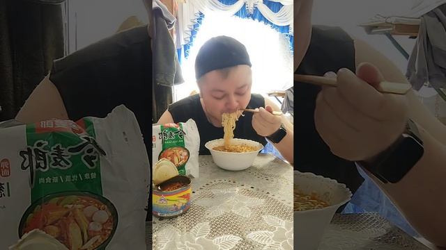 Лапша с рёбрышками + креветки в специях