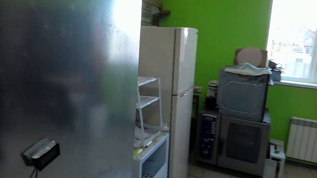 Встроенный холодильник NEFF, не включается компрессор.