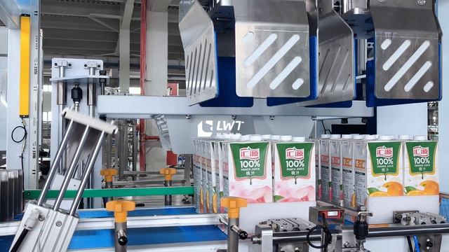 Линия упаковки молока в кирпичные пакеты