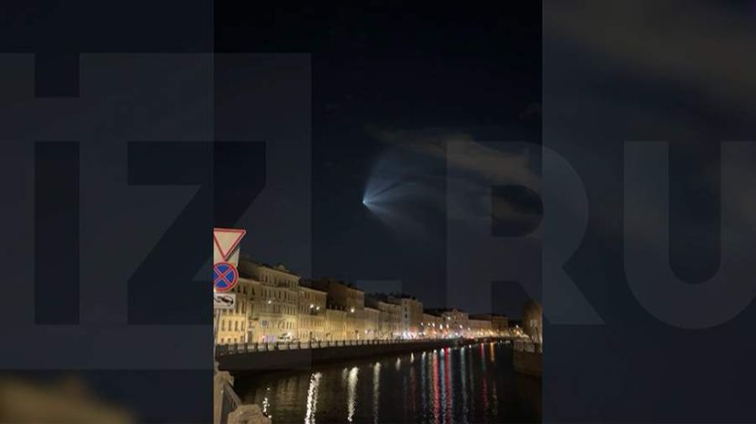 Петербуржцы сообщили о «космической медузе» в небе над городом
