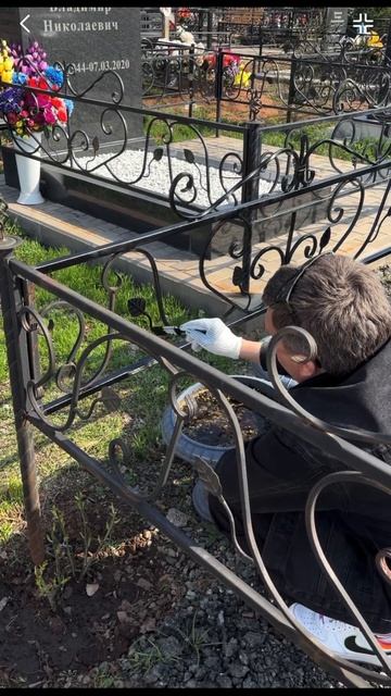 В преддверие Радоницы навестили Кузю.