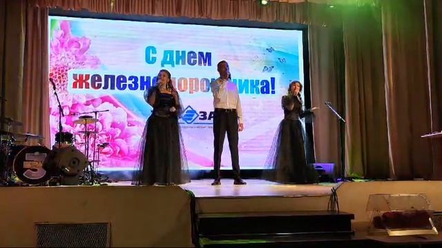 Видео от Эстрадный дуэт  "Комплимент" (1)