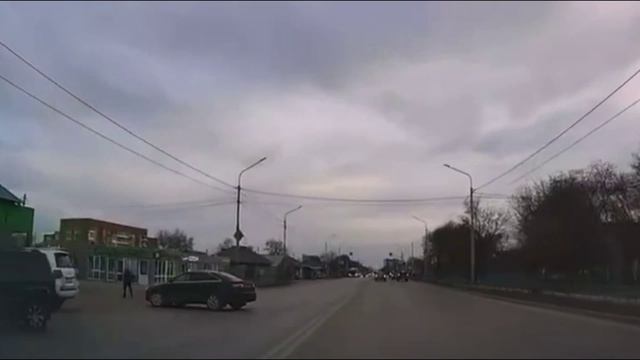 Взял и развернулся