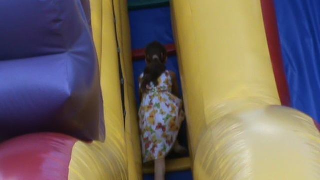 27)В КОМСОМОЛЬСКИЙ ПРУД БАТУТ