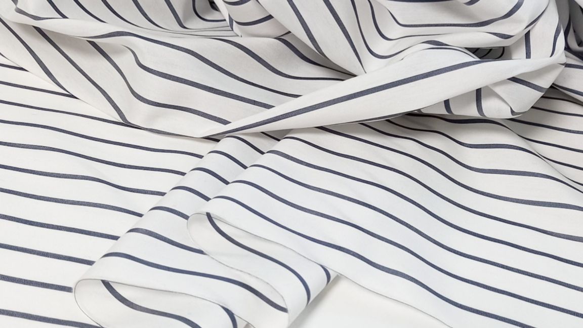 Ткань батист хлопок с шёлком Италия, 550 молочный/темно-серая полоска