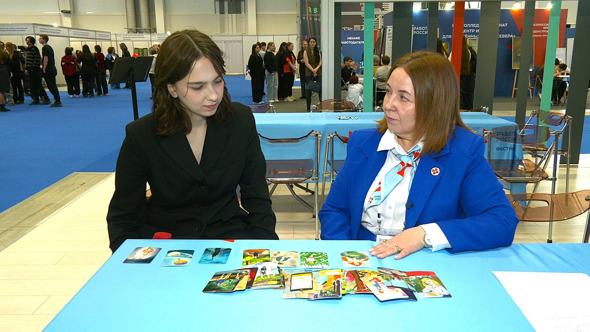 На ярмарке вакансий в Ханты-Мансийске работу выбирали по метафорическим картам