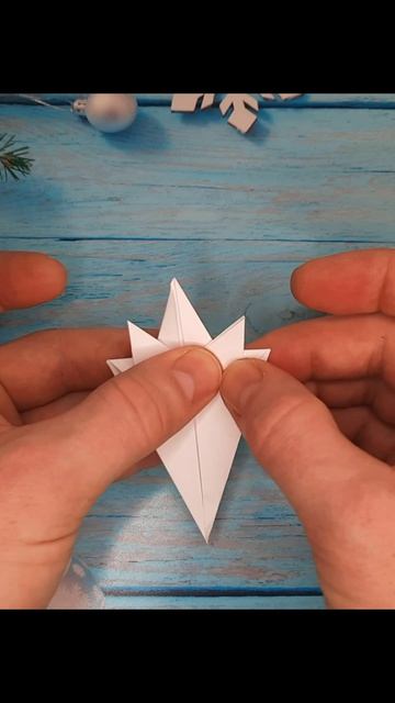 Бумажные снежинки своими руками