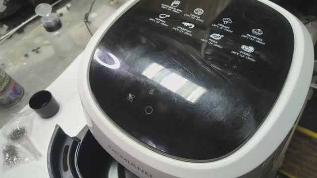 Аэрогриль DEMIAND DK-1600 не включается. Ремонт