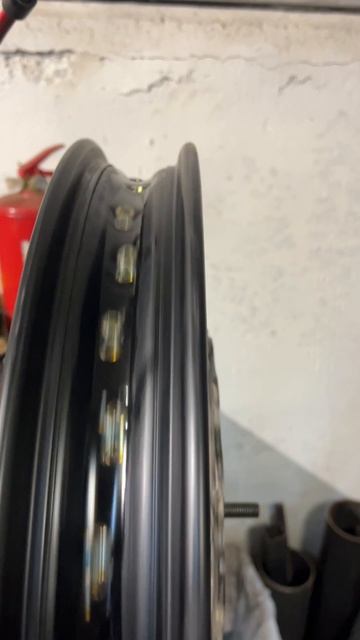 Правка восьмерки колеса