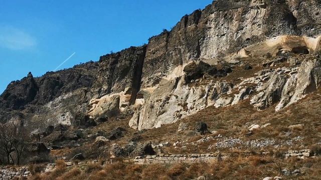 Пещерный комплекс Вардзиа в Грузии-1