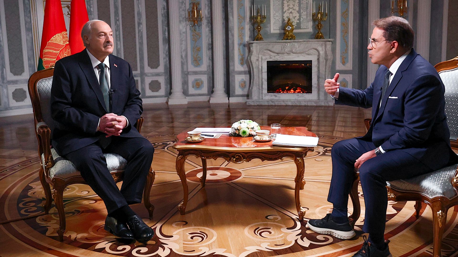 Лукашенко дал совет США и сравнил их «демократию» с белорусской «диктатурой»