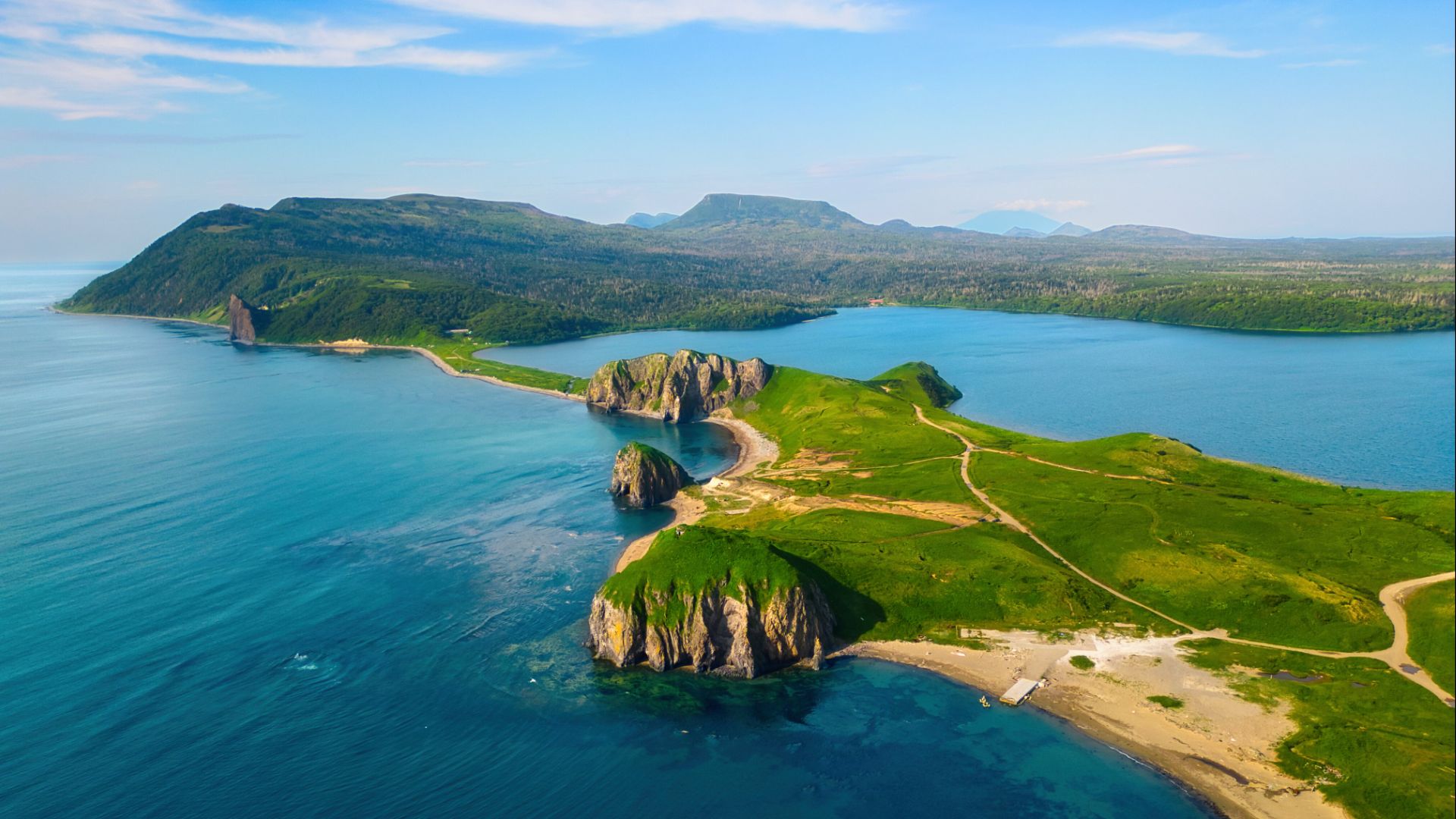 Остров Кунашир, Бухта Первухина.