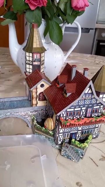 Улитка на домике.