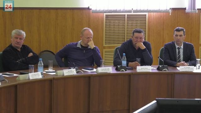 На покупку оборудования и 