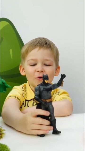 Железный Человек против Бэтмена! Битва на поп ит  #длядетей #игрушки #детскийканал