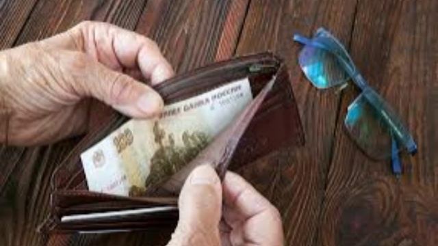 Военные пенсии будут проиндексированы с 1 октября на 4%