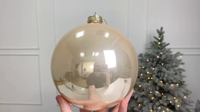 Елочный шар Королевская классика (Royal Classic) стеклянный, эмалевый, цвет: перламутровый, 2000533