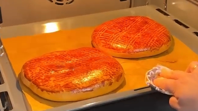 ГАТА круглая из дрожжевого теста...🫓😋