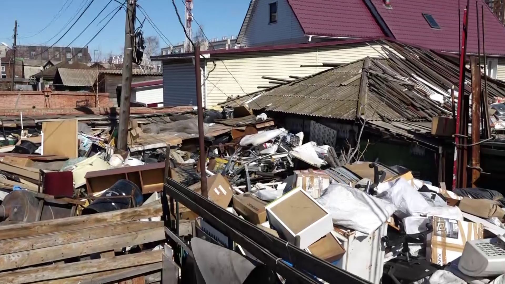 СВАЛКА ИЛИ ДОМ?