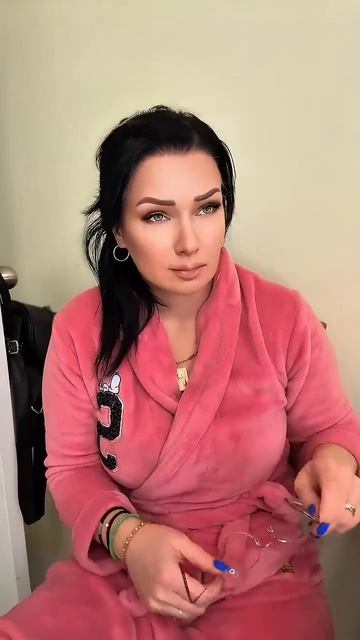 Почему спим с поджатыми ногами...