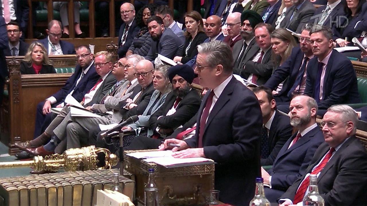 Британский премьер Стармер не уйдет в отставку из-за скандала, связанного с делом Эпштейна.