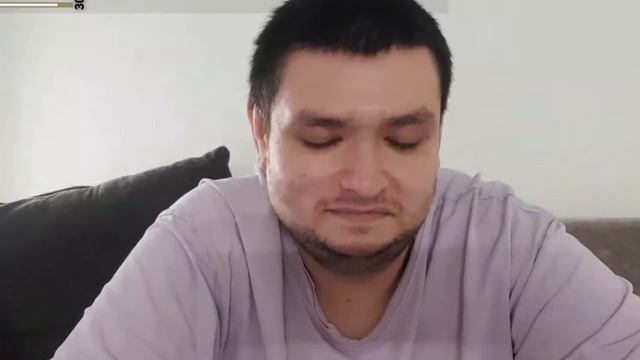 Руслан Гительман/  Поёт песню Джимми