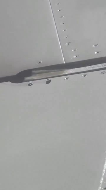 Пассажир на борту самолета авиакомпании Lion Air заснял тревожное видео