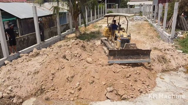 Filling Land Delete Deep Fish Pond Use Strong Bulldozer & 5Ton Truck.