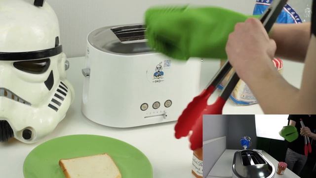 Краш тест, IPhone 6 против Тостера. Crash Test, IPhone 6 Vs Toaster.