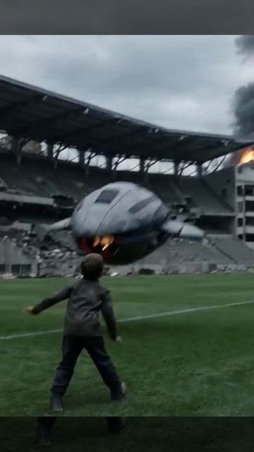 Видео с ИИ. Сравнение. Апокалипсис и юный футболист. 1