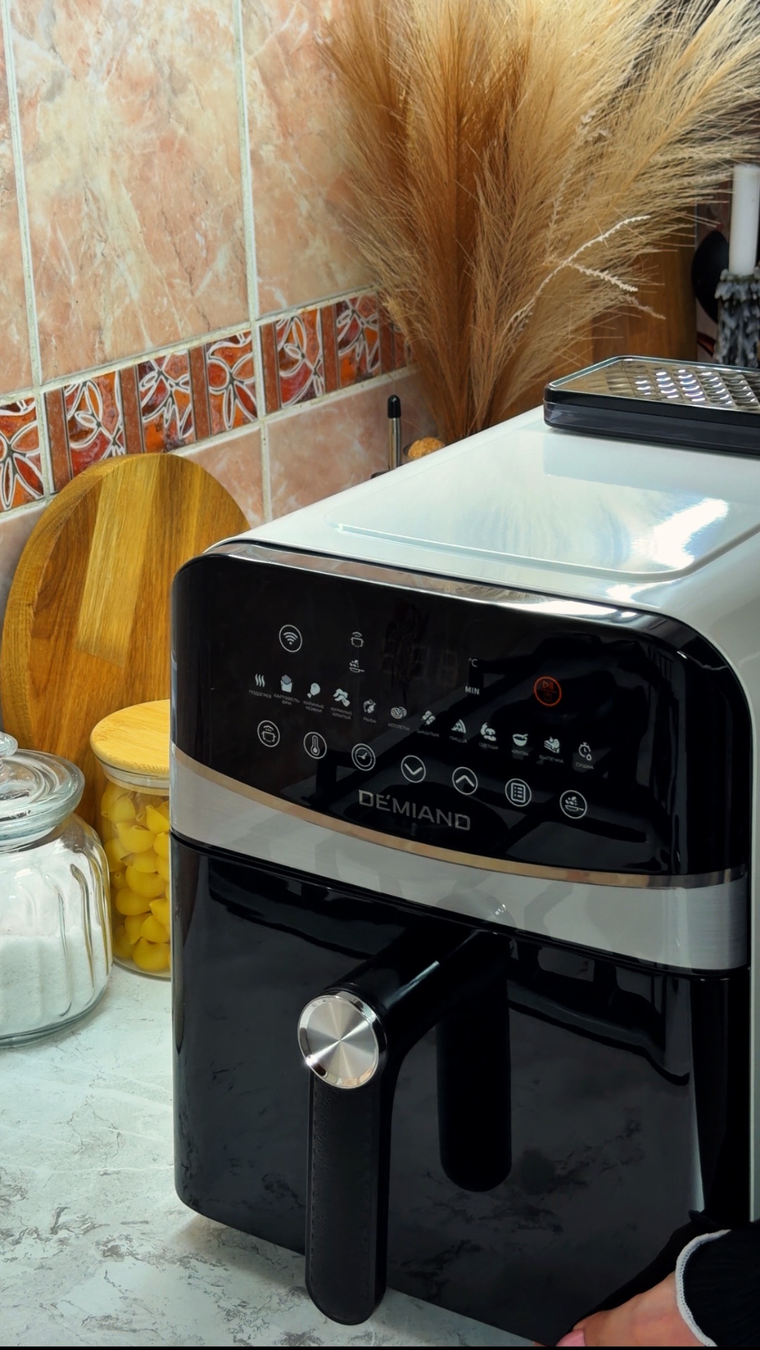 Распаковка DEMIAND 2400