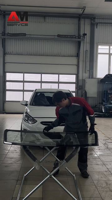 Процесс замены лобового стекла